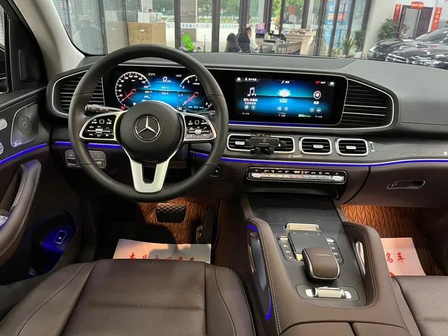 Mercedes-Benz GLE (Imported) 2023 GLE 450 4MATIC Luxury type interior photo 14 Mercedes-Benz GLE (Imported) 2023 GLE 450 4MATIC Luxury type interior photo 14