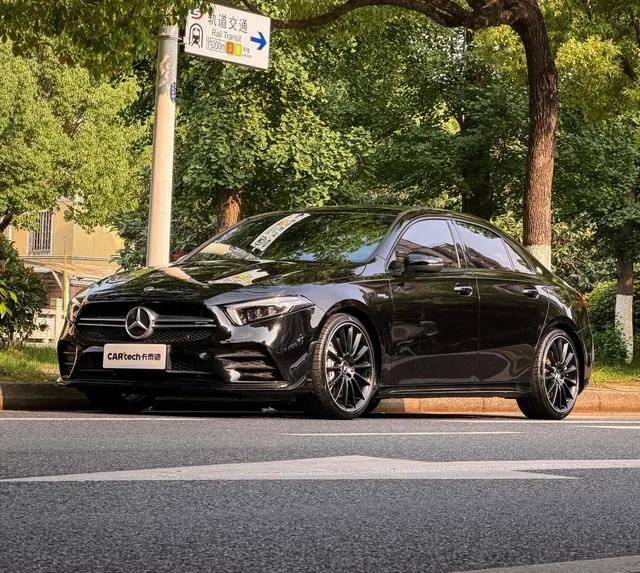 Mercedes-Benz A-Class AMG 2022 AMG A 35 L 4MATIC exterior photo 1 Mercedes-Benz A-Class AMG 2022 AMG A 35 L 4MATIC exterior photo 1