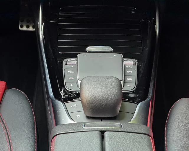 Mercedes-Benz A-Class AMG 2022 AMG A 35 L 4MATIC interior photo 17 Mercedes-Benz A-Class AMG 2022 AMG A 35 L 4MATIC interior photo 17