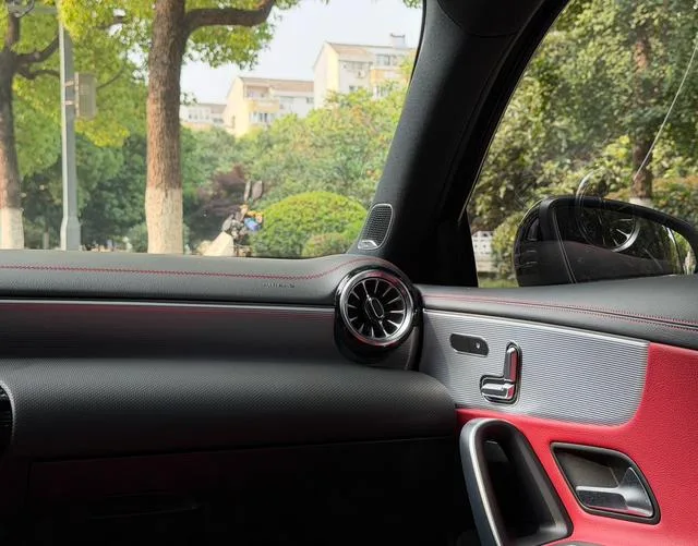 Mercedes-Benz A-Class AMG 2022 AMG A 35 L 4MATIC interior photo 18 Mercedes-Benz A-Class AMG 2022 AMG A 35 L 4MATIC interior photo 18