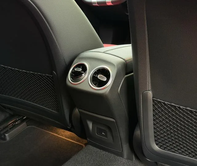 Mercedes-Benz A-Class AMG 2022 AMG A 35 L 4MATIC interior photo 19 Mercedes-Benz A-Class AMG 2022 AMG A 35 L 4MATIC interior photo 19