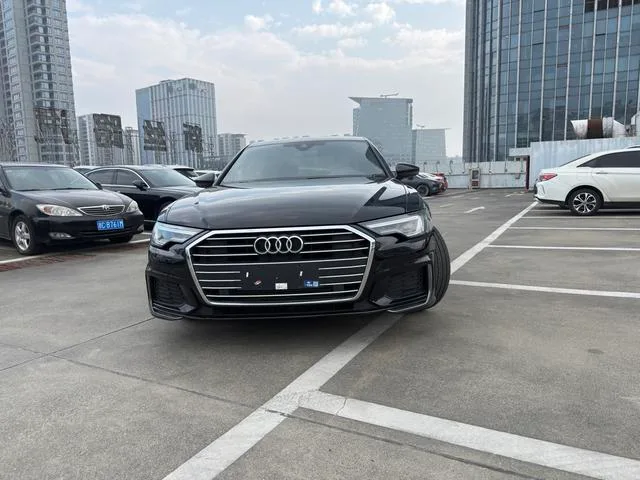 Audi A6L 2023 40 TFSI Deluxe Elegant exterior photo 2 Audi A6L 2023 40 TFSI Deluxe Elegant exterior photo 2