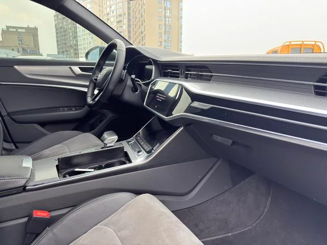 Audi A6L 2023 40 TFSI Deluxe Elegant interior photo 15 Audi A6L 2023 40 TFSI Deluxe Elegant interior photo 15