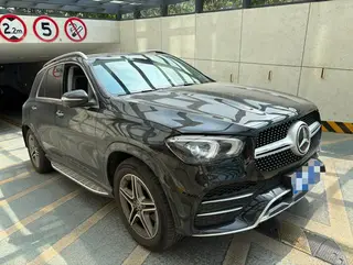 Mercedes-Benz GLE (Imported) 2023 GLE 450 4MATIC De lujo exterior foto 3 Mercedes-Benz GLE (Imported) 2023 GLE 450 4MATIC De lujo exterior foto 3