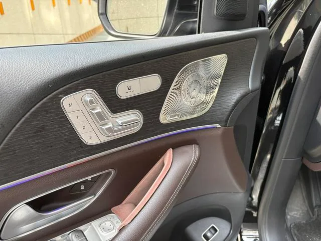 Mercedes-Benz GLE (Imported) 2023 GLE 450 4MATIC De lujo interior foto 8 Mercedes-Benz GLE (Imported) 2023 GLE 450 4MATIC De lujo interior foto 8