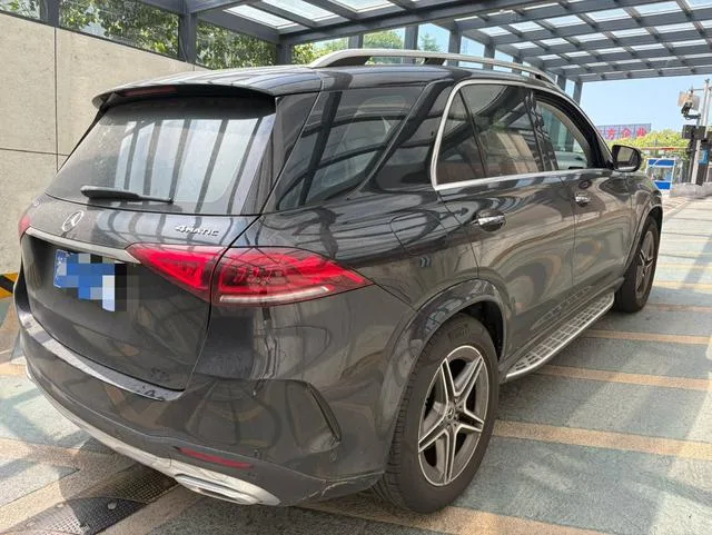 Mercedes-Benz GLE (Imported) 2023 GLE 450 4MATIC De lujo interior foto 11 Mercedes-Benz GLE (Imported) 2023 GLE 450 4MATIC De lujo interior foto 11