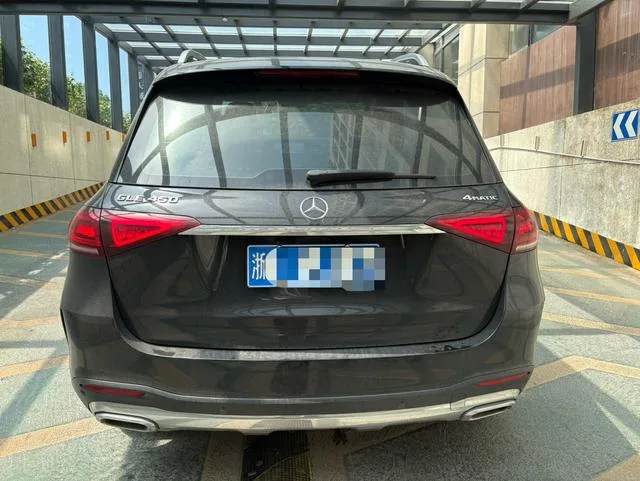 Mercedes-Benz GLE (Imported) 2023 GLE 450 4MATIC De lujo interior foto 12 Mercedes-Benz GLE (Imported) 2023 GLE 450 4MATIC De lujo interior foto 12
