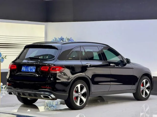 Mercedes-Benz GLC 2022 Three changes GLC 260 L 4MATIC Dynamic exterior photo 6 Mercedes-Benz GLC 2022 Three changes GLC 260 L 4MATIC Dynamic exterior photo 6