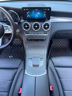 Mercedes-Benz GLC Coupe 2021 GLC 300 4MATIC coupe SUV interior photo 13 Mercedes-Benz GLC Coupe 2021 GLC 300 4MATIC coupe SUV interior photo 13