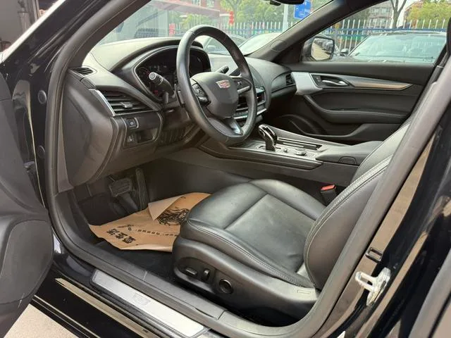 Cadillac CT5 2021 28T Luxury type interior photo 9 Cadillac CT5 2021 28T Luxury type interior photo 9