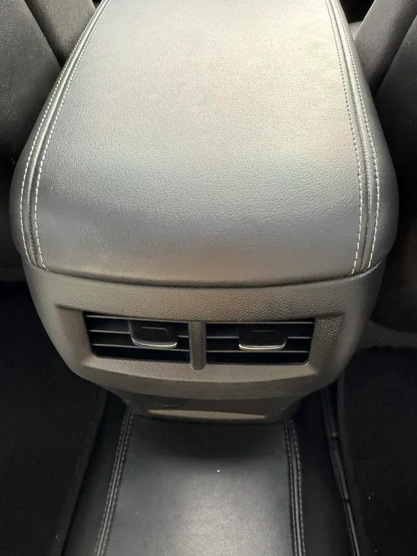 Cadillac CT5 2021 28T Luxury type interior photo 11 Cadillac CT5 2021 28T Luxury type interior photo 11