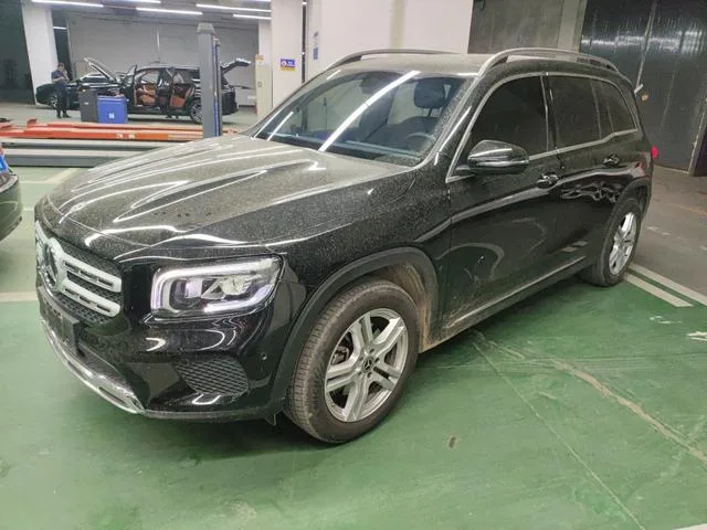 Mercedes-Benz GLB 2023 GLB 220 Type dynamique extérieur photo 1 Mercedes-Benz GLB 2023 GLB 220 Type dynamique extérieur photo 1