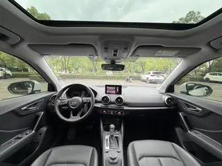 Audi Q2L 2024 35 TFSI Moda y elegante exterior foto 4