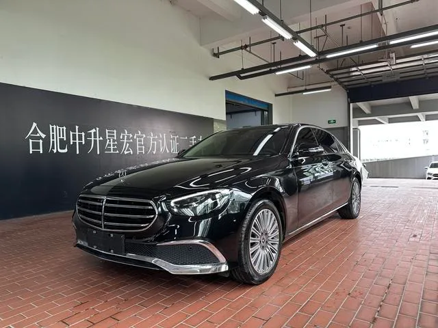 Mercedes-Benz E-Class 2022 E 300 L Style tendance Voiture extérieur photo 1 Mercedes-Benz E-Class 2022 E 300 L Style tendance Voiture extérieur photo 1