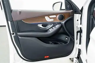 Mercedes-Benz GLC 2022 Restyling GLC 300 L 4MATIC Dynamic Zhenzang Edition interior photo 16 Mercedes-Benz GLC 2022 Restyling GLC 300 L 4MATIC Dynamic Zhenzang Edition interior photo 16