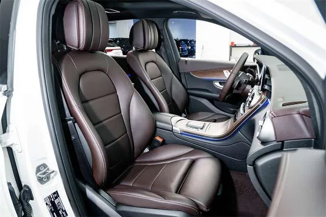 Mercedes-Benz GLC 2022 Restyling GLC 300 L 4MATIC Dynamic Zhenzang Edition interior photo 19 Mercedes-Benz GLC 2022 Restyling GLC 300 L 4MATIC Dynamic Zhenzang Edition interior photo 19