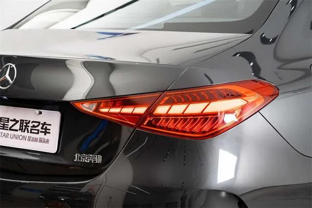 Mercedes-Benz C-Class 2024 Three changes C 260 L Sports version exterior photo 9 Mercedes-Benz C-Class 2024 Three changes C 260 L Sports version exterior photo 9