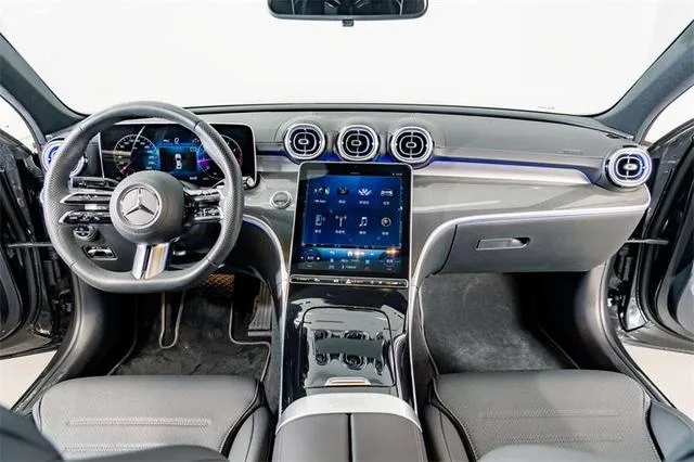 Mercedes-Benz C-Class 2024 Three changes C 260 L Sports version interior photo 11 Mercedes-Benz C-Class 2024 Three changes C 260 L Sports version interior photo 11