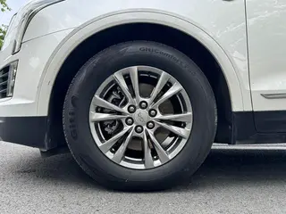 Cadillac XT5 2022 2.0T Modèle de luxe à deux roues motrices intérieur photo 11 Cadillac XT5 2022 2.0T Modèle de luxe à deux roues motrices intérieur photo 11