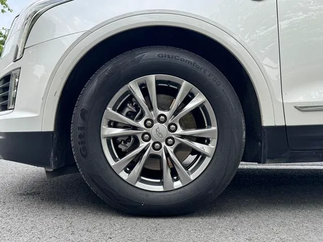 Cadillac XT5 2022 2.0T Modèle de luxe à deux roues motrices intérieur photo 11 Cadillac XT5 2022 2.0T Modèle de luxe à deux roues motrices intérieur photo 11