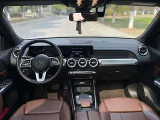 Mercedes-Benz GLB 2022 Restyling GLB 200 Fashionable interior photo 16
