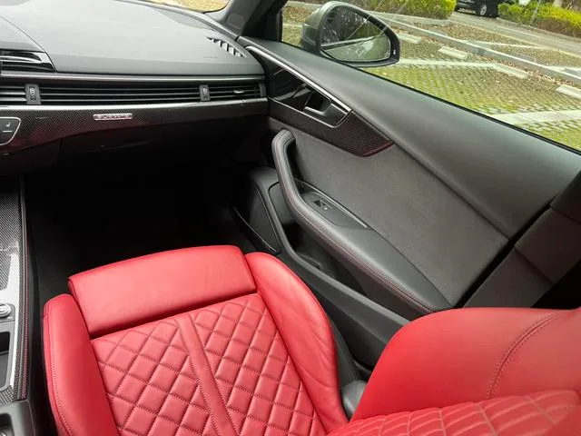Audi S4 2022 3.0TFSI interior photo 13 Audi S4 2022 3.0TFSI interior photo 13