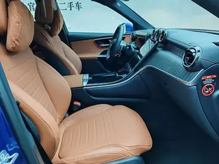 Mercedes-Benz GLC 2023 GLC 300 L 4MATIC De lujo 7 Asiento interior foto 19 Mercedes-Benz GLC 2023 GLC 300 L 4MATIC De lujo 7 Asiento interior foto 19