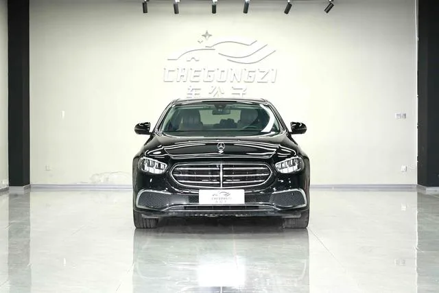 Mercedes-Benz E-Class 2022 E 300 L Luxury type Passenger car exterior photo 2 Mercedes-Benz E-Class 2022 E 300 L Luxury type Passenger car exterior photo 2