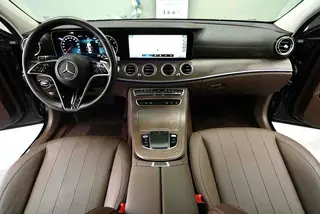 Mercedes-Benz E-Class 2022 E 300 L Luxury type Passenger car interior photo 19 Mercedes-Benz E-Class 2022 E 300 L Luxury type Passenger car interior photo 19