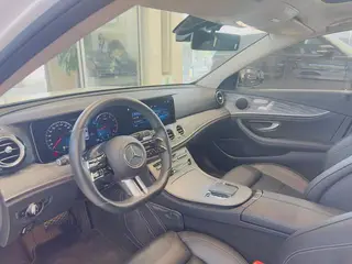 Mercedes-Benz E-Class 2022 Reforma E 300 L Estilo de moda Coche deportivo exterior foto 5 Mercedes-Benz E-Class 2022 Reforma E 300 L Estilo de moda Coche deportivo exterior foto 5