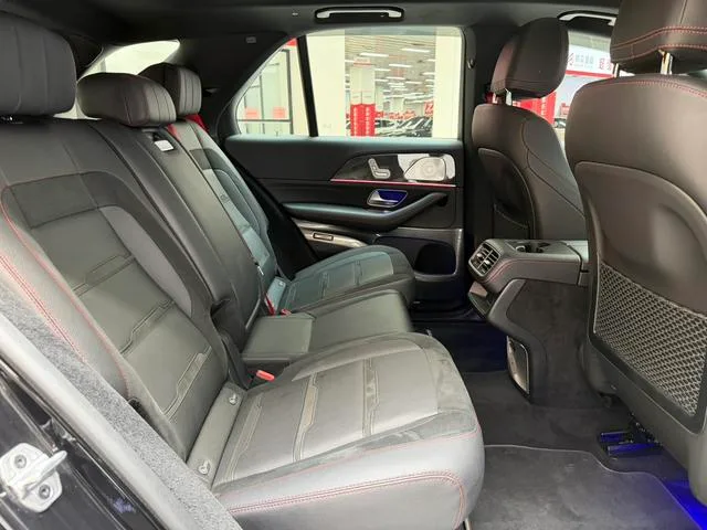 Mercedes-Benz GLE AMG 2020 AMG GLE 53 4MATIC interior foto 19 Mercedes-Benz GLE AMG 2020 AMG GLE 53 4MATIC interior foto 19