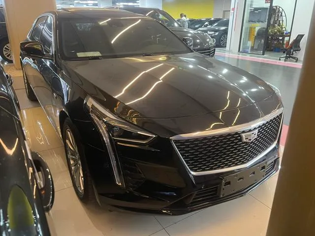 Cadillac CT6 2022 28T Estilo de moda exterior foto 2