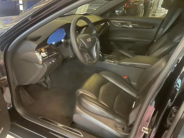 Cadillac CT6 2022 28T Estilo de moda exterior foto 5