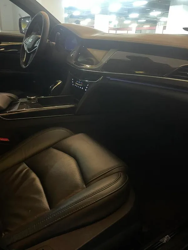 Cadillac CT6 2022 28T Estilo de moda interior foto 9