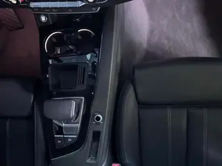 Audi A4L 2023 40 TFSI Tipo dinámico de moda interior foto 15 Audi A4L 2023 40 TFSI Tipo dinámico de moda interior foto 15