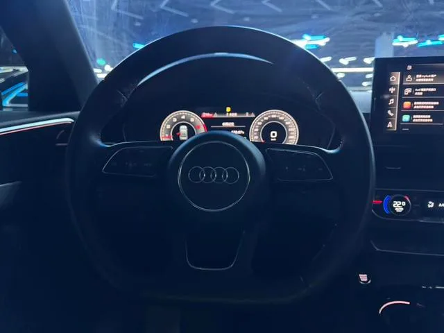 Audi A4L 2023 40 TFSI Tipo dinámico de moda interior foto 16 Audi A4L 2023 40 TFSI Tipo dinámico de moda interior foto 16