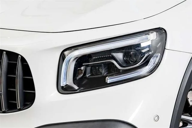 Mercedes-Benz GLB AMG 2023 AMG GLB 35 4MATIC exterior foto 4 Mercedes-Benz GLB AMG 2023 AMG GLB 35 4MATIC exterior foto 4