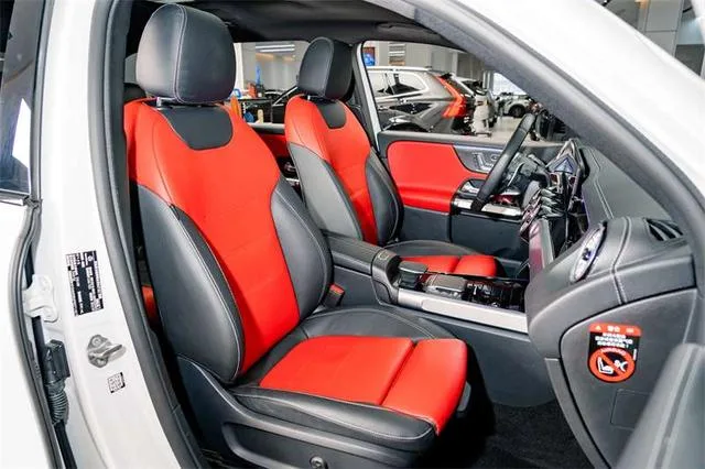 Mercedes-Benz GLB AMG 2023 AMG GLB 35 4MATIC interior foto 20 Mercedes-Benz GLB AMG 2023 AMG GLB 35 4MATIC interior foto 20