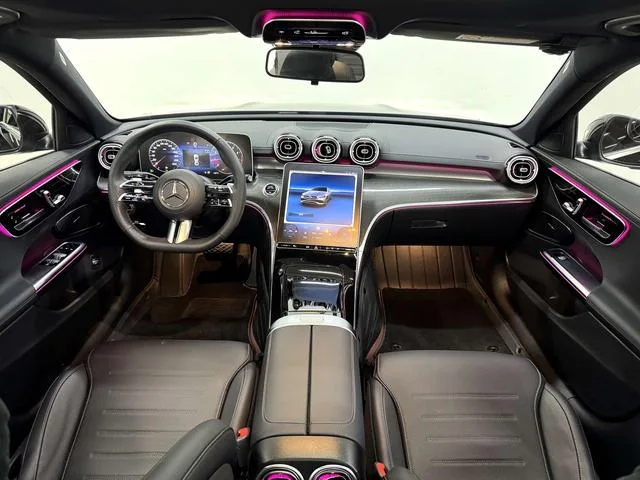 Mercedes-Benz C-Class 2024 C 260 L Versión deportiva interior foto 20 Mercedes-Benz C-Class 2024 C 260 L Versión deportiva interior foto 20