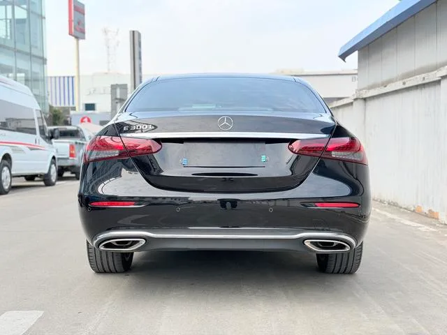 Mercedes-Benz E-Class 2022 Trois lifting E 300 L Style tendance Voiture extérieur photo 7 Mercedes-Benz E-Class 2022 Trois lifting E 300 L Style tendance Voiture extérieur photo 7