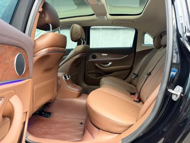 Mercedes-Benz E-Class 2022 Trois lifting E 300 L Style tendance Voiture intérieur photo 12 Mercedes-Benz E-Class 2022 Trois lifting E 300 L Style tendance Voiture intérieur photo 12