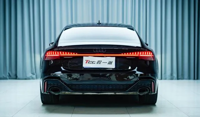 Audi A7 2023 45 TFSI Selection interior photo 8 Audi A7 2023 45 TFSI Selection interior photo 8