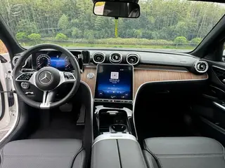 Mercedes-Benz C-Class 2024 Three changes C 260 L interior photo 8 Mercedes-Benz C-Class 2024 Three changes C 260 L interior photo 8