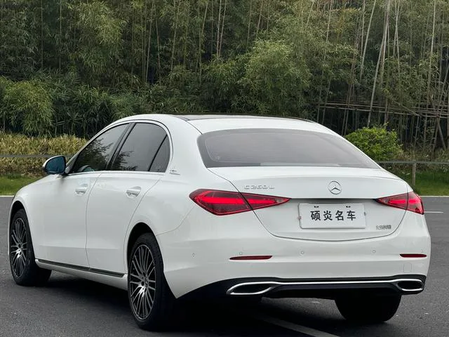 Mercedes-Benz C-Class 2024 Three changes C 260 L interior photo 11 Mercedes-Benz C-Class 2024 Three changes C 260 L interior photo 11