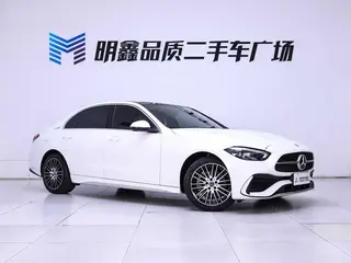 Mercedes-Benz C-Class 2023 C 260 L Versión deportiva exterior foto 6 Mercedes-Benz C-Class 2023 C 260 L Versión deportiva exterior foto 6