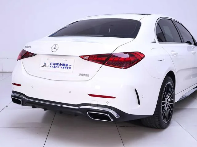 Mercedes-Benz C-Class 2023 C 260 L Versión deportiva exterior foto 9 Mercedes-Benz C-Class 2023 C 260 L Versión deportiva exterior foto 9