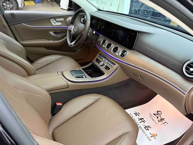 Mercedes-Benz E-Class 2021 Reforma E 300 L Estilo de moda Coche exterior foto 8 Mercedes-Benz E-Class 2021 Reforma E 300 L Estilo de moda Coche exterior foto 8