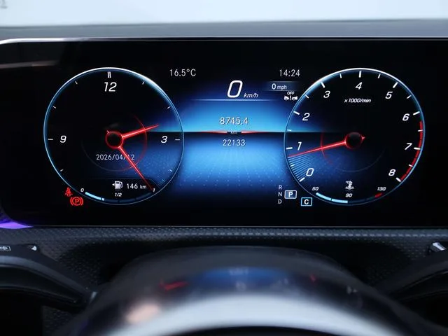 Mercedes-Benz A-Class 2022 Deuxième lifting A 200 L Voiture de sport version mode intérieur photo 16 Mercedes-Benz A-Class 2022 Deuxième lifting A 200 L Voiture de sport version mode intérieur photo 16