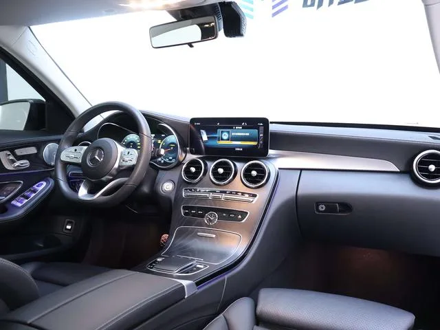 Mercedes-Benz C-Class 2021 C 260 L Sports Star Yao Zhen Tibetan Edition interior photo 20 Mercedes-Benz C-Class 2021 C 260 L Sports Star Yao Zhen Tibetan Edition interior photo 20
