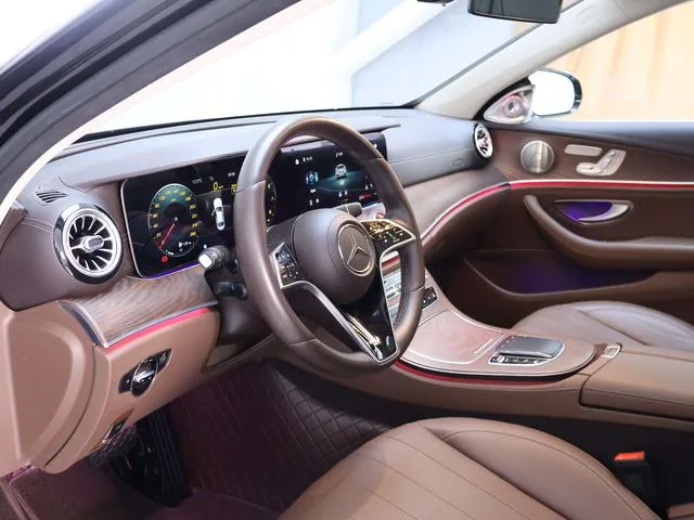 Mercedes-Benz E-Class 2023 E 300 L Luxury type Passenger car interior photo 12 Mercedes-Benz E-Class 2023 E 300 L Luxury type Passenger car interior photo 12